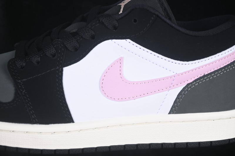 Nike Air Jordan 1 Low Retro Basketball Shoes with Classic Colorway and Premium Leather - II3788-003