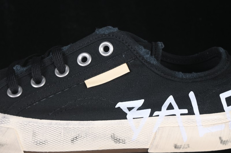 Balenciaga Paris Low Top Lace-Up Distressed Fashion Sneakers - W3RR51099