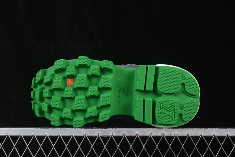 Louis Vuitton Tatic Runner Retro Chunky Dad Sneakers - GREEN