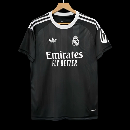 25/26 Real Madrid Black Goalkeeper Jersey